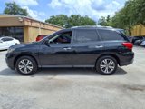 Used 2020 Nissan Pathfinder SV image 4