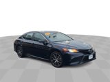 Used 2021 Toyota Camry SE image 2