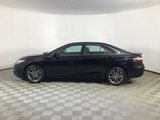 Used 2017 Toyota Camry SE image 4