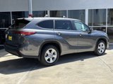 Used 2023 Toyota Highlander L image 3