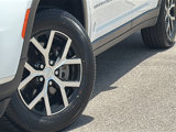 Used 2023 Jeep Grand Cherokee L Limited image 3