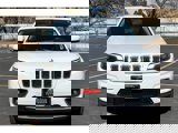 Used 2019 Jeep Cherokee Limited image 3