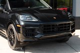 Used 2025 Porsche Cayenne S image 2