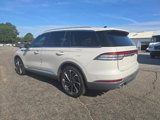 Used 2021 Lincoln Aviator Reserve w/ Equipment Group 202A image 4