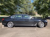 Used 2019 BMW 750i image 2