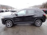 New 2025 Jeep Compass Limited image 2