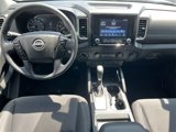 Used 2022 Nissan Frontier SV image 3