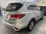 Used 2018 Hyundai Santa Fe SE image 4
