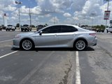 Certified 2018 Toyota Camry XLE image 2