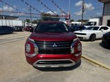 Used 2022 Mitsubishi Outlander SE image 2
