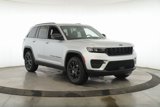Used 2024 Jeep Grand Cherokee Altitude image 2