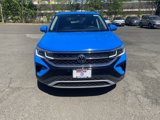 Used 2022 Volkswagen Taos SEL w/ Panoramic Sunroof Package image 2