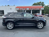 Used 2018 Ford Edge Titanium image 4