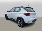 New 2025 Hyundai Venue Limited image 3
