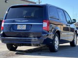 Used 2015 Chrysler Town & Country Touring image 6