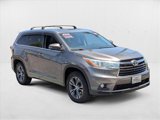 Used 2016 Toyota Highlander XLE image 4