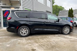 Used 2023 Chrysler Pacifica Touring-L image 2