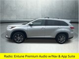 Used 2019 Toyota Highlander XLE image 2