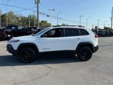 Used 2016 Jeep Cherokee Trailhawk w/ Cold Weather Group image 2