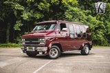 Used 1992 Chevrolet G20 image 2