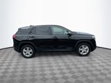Used 2024 GMC Terrain SLE image 4