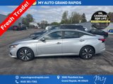 Used 2022 Nissan Altima 2.5 SV image 2