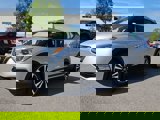 Used 2018 Nissan Kicks SR image 4