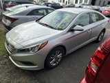 Used 2017 Hyundai Sonata SE image 3