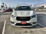 Used 2022 Chrysler Pacifica Touring-L image 2