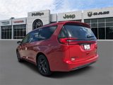 New 2025 Chrysler Pacifica Limited image 6