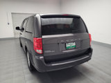 Used 2019 Dodge Grand Caravan SE image 6