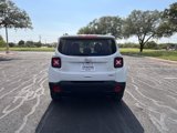 Used 2019 Jeep Renegade Latitude image 4