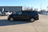 Certified 2023 Chrysler Pacifica Touring-L image 5
