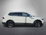Used 2022 Volkswagen Tiguan SE image 2
