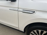 Used 2019 Lincoln Navigator Reserve image 3