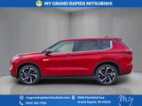New 2025 Mitsubishi Outlander SE image 4
