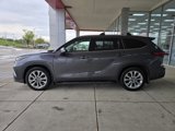 Used 2021 Toyota Highlander Limited image 6