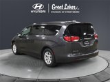 Used 2017 Chrysler Pacifica Touring image 3