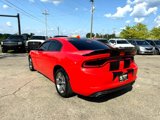 Used 2017 Dodge Charger SXT image 3
