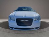 Used 2019 Chrysler 300 Touring image 2