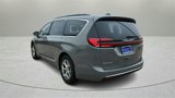 Used 2022 Chrysler Pacifica Limited image 5