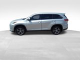 Used 2019 Toyota Highlander LE image 4