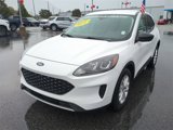 Used 2022 Ford Escape SE image 2