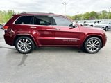 Used 2017 Jeep Grand Cherokee Overland image 4