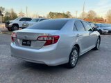 Used 2014 Toyota Camry LE image 4