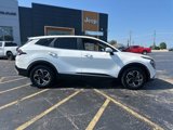 Used 2023 Kia Sportage LX image 3