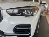 Certified 2022 BMW X5 xDrive40i w/ Premium Package image 2
