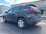 Used 2015 Jeep Cherokee Sport image 2