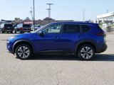 Used 2023 Nissan Rogue SV image 2