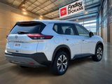 Used 2023 Nissan Rogue SV image 5